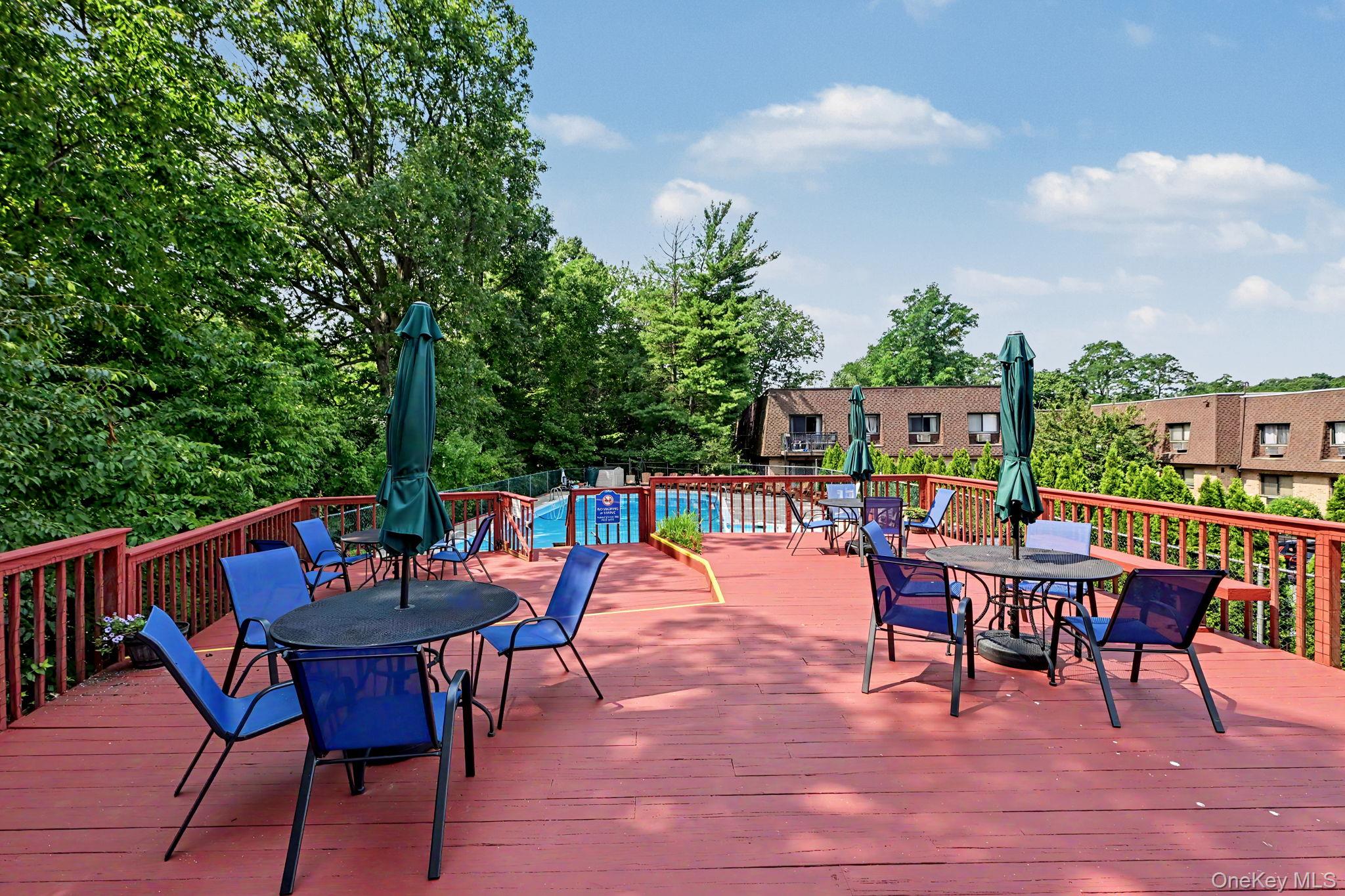 Residential in Greenburgh 4
