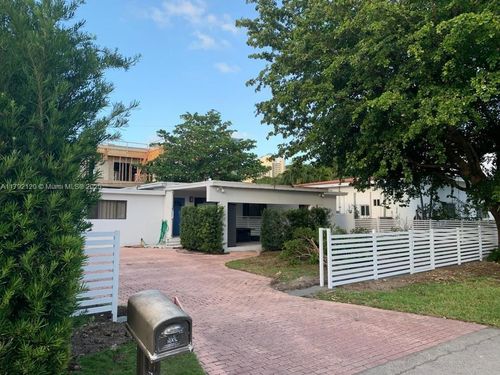 245 189th Ter, Sunny Isles Beach, FL, 33160-2311 | Card Image