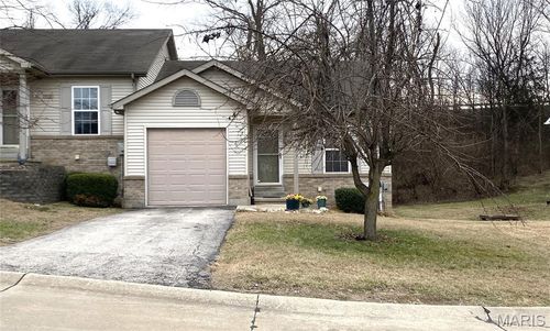2300 Willows Ct, Washington, MO, 63090-5540 | Card Image