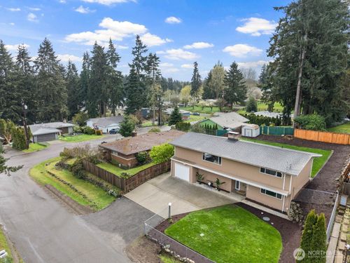 16049 Se 131st St, Renton, WA, 98059-8533 | Card Image