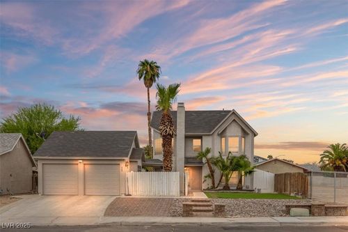 420 Greenbrook St, Las Vegas, NV, 89110-3515 | Card Image