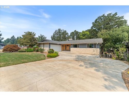 16540 Nottingham Dr, Gladstone, OR, 97027-1043 | Card Image