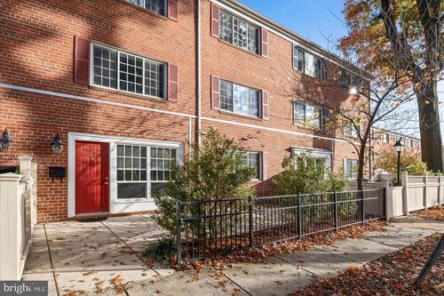 1247 N Van Dorn St, ALEXANDRIA, VA, 22304-1916 | Card Image