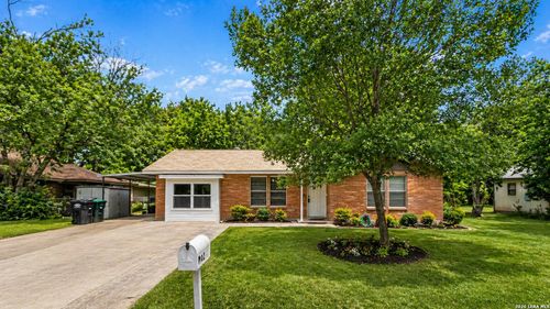 809 Florence St, Castroville, TX, 78009 | Card Image