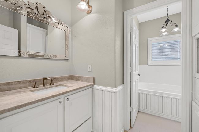 214 Kiowa Dr E, House other with 3 bedrooms, 3 bathrooms and null parking in Lake Kiowa TX | Image 11