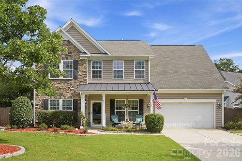 6511 Fieldstone Manor Dr, Matthews, NC, 28105-6890 | Card Image