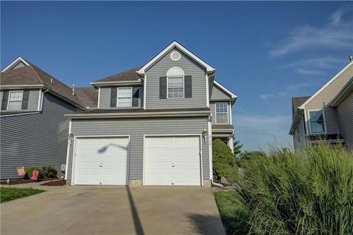 9739 N Lewis Ave, Kansas City, MO, 64157-7803 | Card Image
