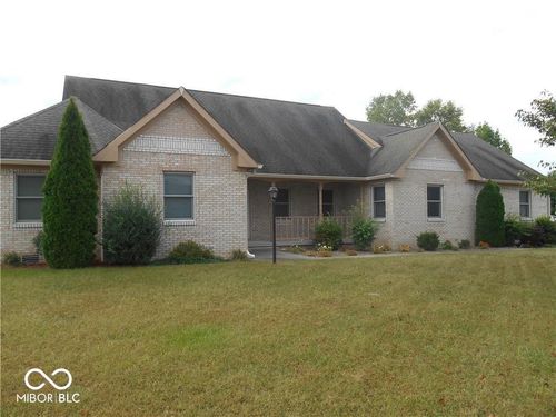 7405 Rooses Dr, Indianapolis, IN, 46217-5490 | Card Image