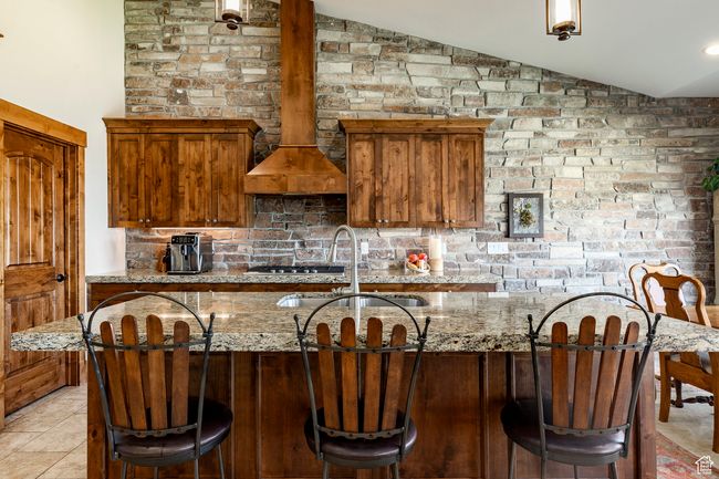 1658 E Viewside Cir, Townhouse with 3 bedrooms, 3 bathrooms and 2 parking in Hideout UT | Image 5