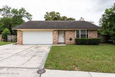 7706 Cranberry Lane S, House other with 3 bedrooms, 2 bathrooms and null parking in Jacksonville FL | Image 1