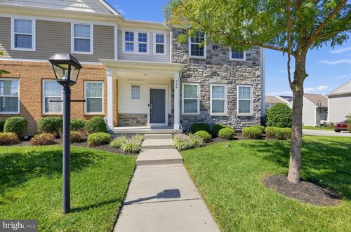 710 Sun Valley Ct, CHESTER SPRINGS, PA, 19425-2915 | Card Image