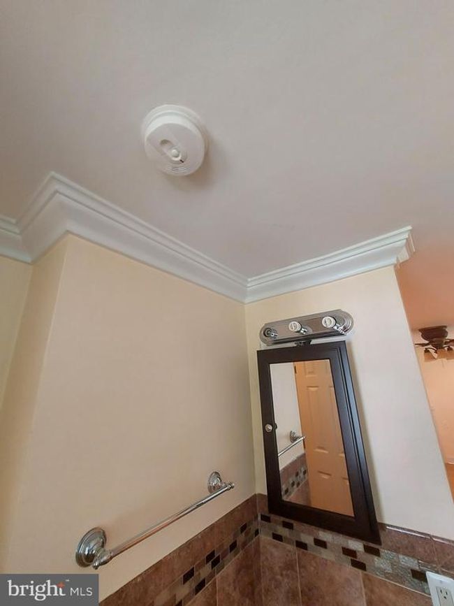 611 60 Th Pl, House other with 1 bedrooms, 2 bathrooms and null parking in FAIRMOUNT HEIGHTS MD | Image 33