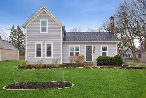 806 Walnut St, Batavia, IL, 60510-2976 | Card Image