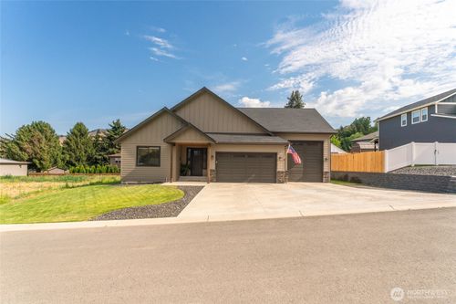 113 Freedom Hls, Cashmere, WA, 98815-4000 | Card Image