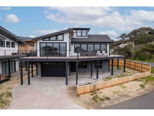 726 Beach St, Manzanita, OR, 97130-9003 | Card Image