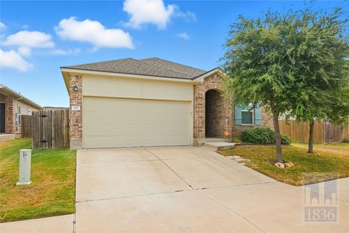 617 Independence Ave, Liberty Hill, TX, 78642-2183 | Card Image