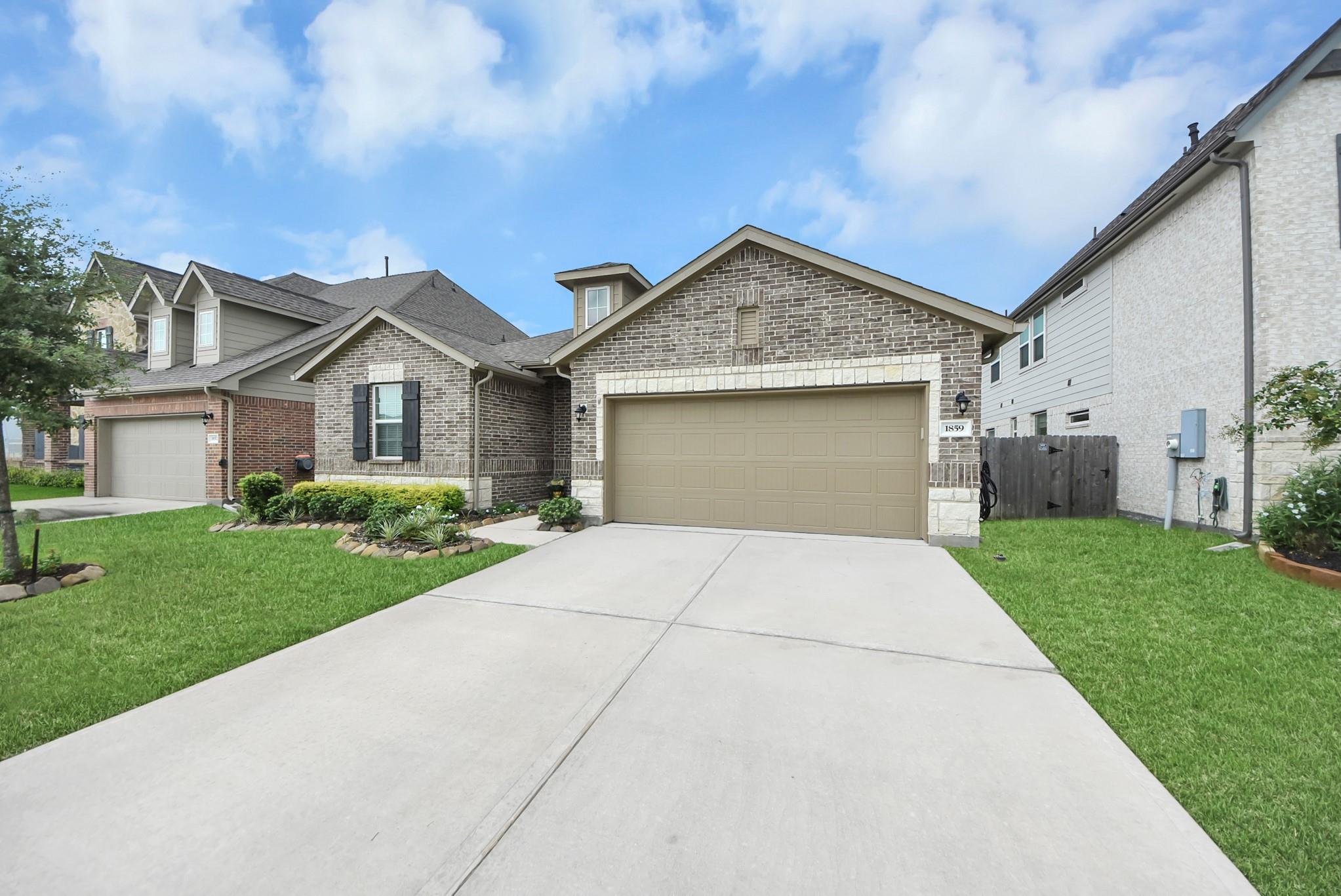 Residential in Alvin