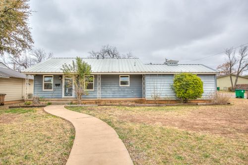 2219 W Twohig Ave, San Angelo, TX, 76901-3724 | Card Image