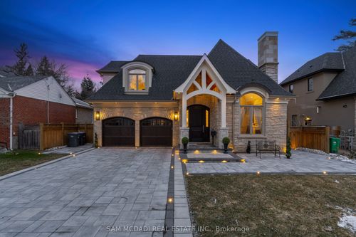 1285 Minnewaska Trail, Mississauga, ON, L5G3S6 | Card Image