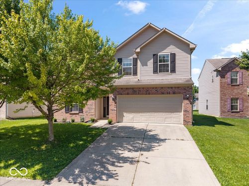 5136 Gray Wood Ct, Indianapolis, IN, 46235-6131 | Card Image