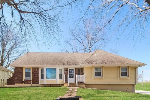 12608 Craig Ave, Grandview, MO, 64030-2073 | Card Image