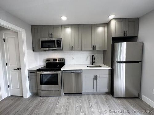 apt-b3-107 S Main St, Norwalk, CT, 06854-3111 | Card Image