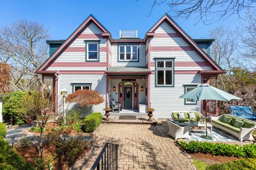 10 Somerset Rd, Provincetown, MA, 02657-1755 | Card Image