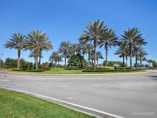 12578 Sw Sunrise Lake Ter, House other with 3 bedrooms, 3 bathrooms and null parking in Port St. Lucie FL | Image 123