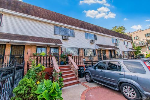 162 Ellery St, Brooklyn, NY, 11206-5206 | Card Image