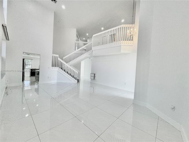 16515 Ruby Lk, House other with 4 bedrooms, 3 bathrooms and null parking in Weston FL | Image 7