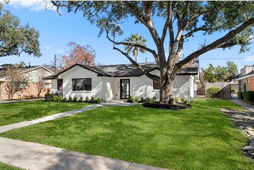 9203 Kapri Ln, Houston, TX, 77025-4203 | Card Image