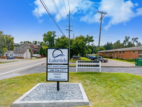 3-2475 S Commerce Rd, Wolverine Lake, MI, 48390-2108 | Card Image