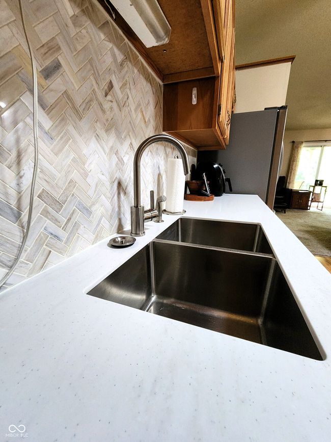 1223 Long Shore Dr, Townhouse with 2 bedrooms, 2 bathrooms and null parking in Indianapolis IN | Image 6