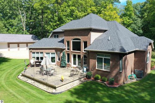 2902 S M 30, West Branch, MI, 48661-9313 | Card Image
