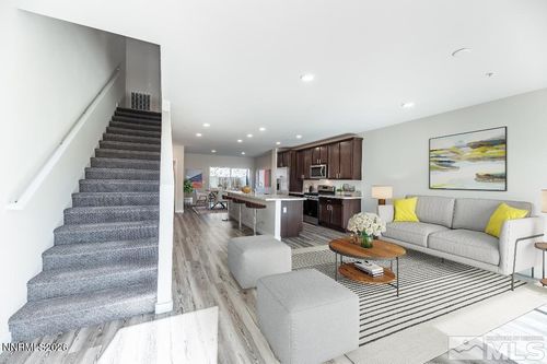 17-2385 Tecumseh Way, Sparks, NV, 89436-6049 | Card Image