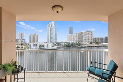 503 - 121 Golden Isles Dr, Condo with 2 bedrooms, 2 bathrooms and null parking in Hallandale Beach FL | Image 1