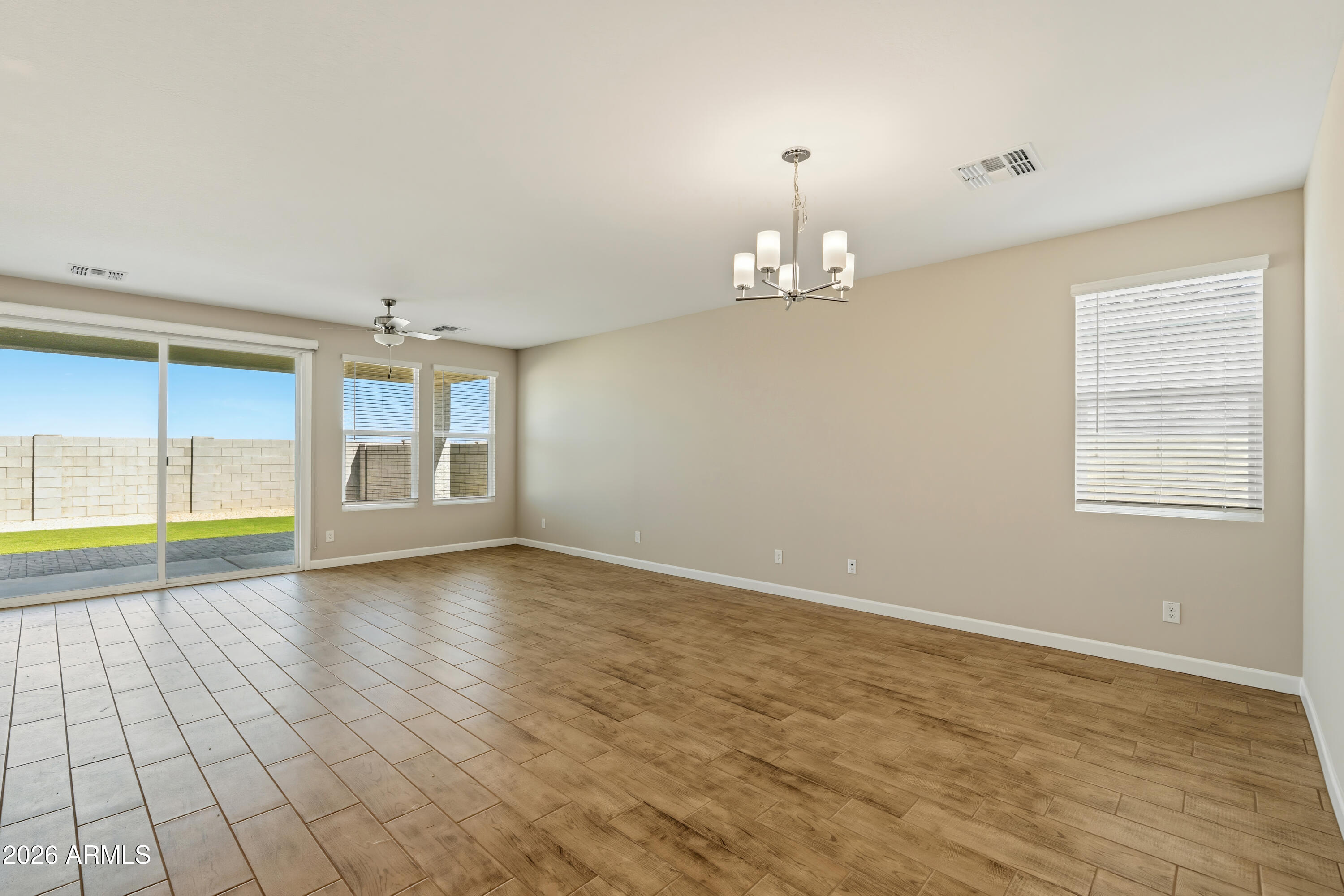 Residential Lease in Surprise 5