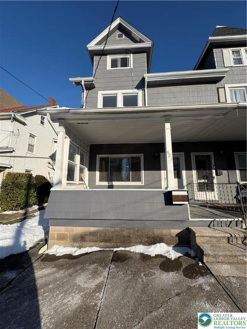 421 2nd St, Slatington, PA, 18080-1817 | Card Image