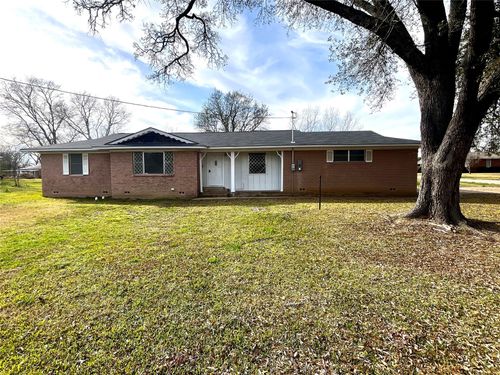 915 N Spring St, Grand Saline, TX, 75140-1131 | Card Image