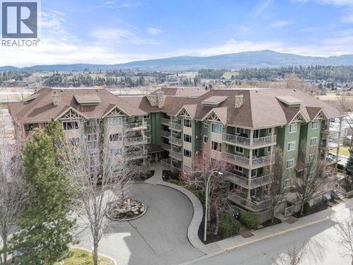 204-686 Lequime Rd, Kelowna, BC, V1W1A4 | Card Image