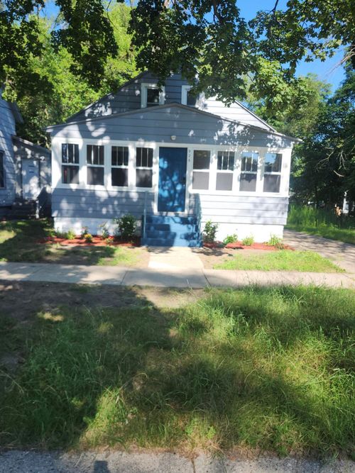 926 Williams St, Muskegon, MI, 49442-3642 | Card Image