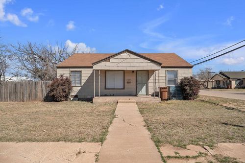 1-2111 Runnels St, Big Spring, TX, 79720-5542 | Card Image