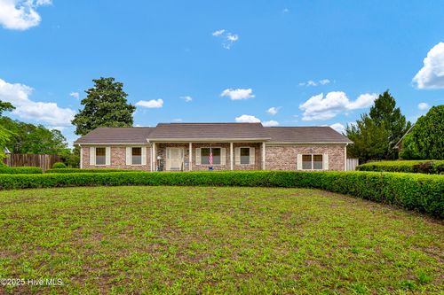 261 Dallas Dr, Wilmington, NC, 28405-3838 | Card Image