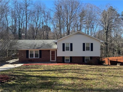 1542 Overlook Drive, Wilkesboro, NC, 28697 | Card Image