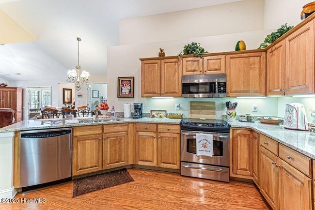 105 W Chelsea Ct, Condo with 2 bedrooms, 2 bathrooms and 2 parking in Southern Pines NC | Image 15