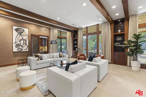 17424 Cumpston St, Encino, CA, 91316-2514 | Card Image