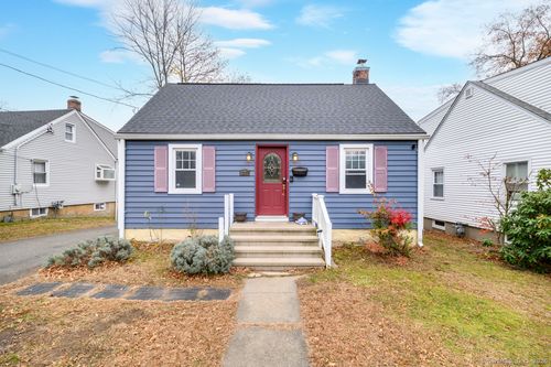 279 Knapps Hwy, Fairfield, CT, 06825-3752 | Card Image