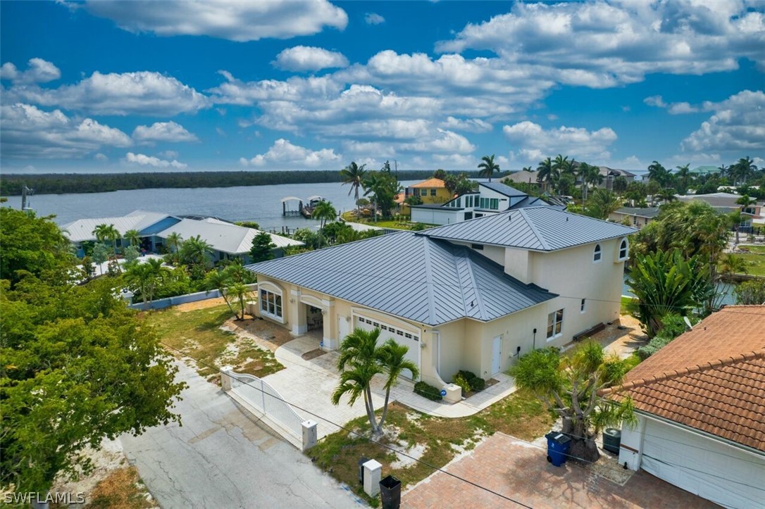 Glenview Manor Dr, Fort Myers Beach, FL 33931