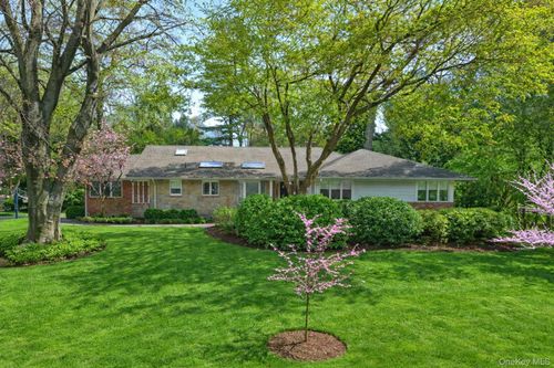 5 South Br, Roslyn, NY, 11576-1729 | Card Image
