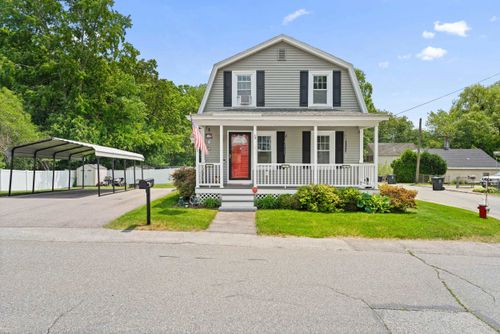 39 Doyle Ave, Dracut, MA, 01826-3527 | Card Image